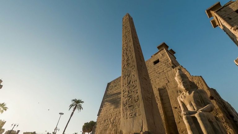 screens from VR meditation selecting environment