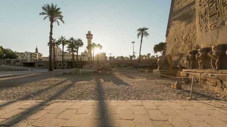 screens from VR meditation selecting environment